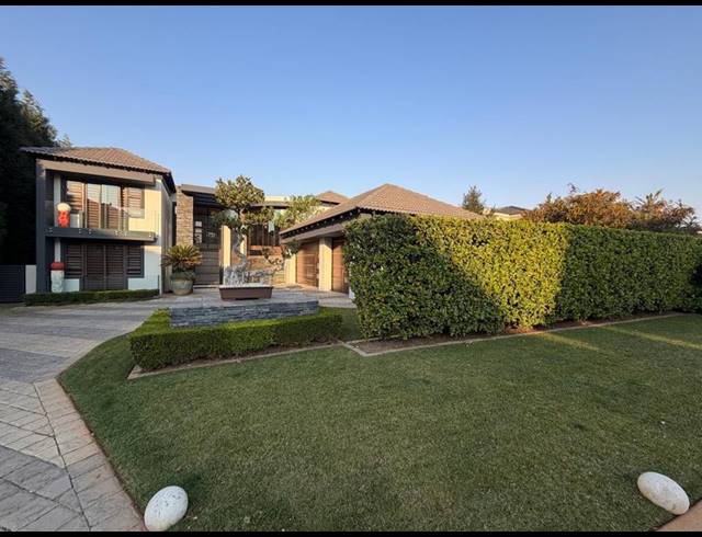5 BEDROOM HOUSE FOR SALE IN BLUE VALLEY GOLF ESTATE